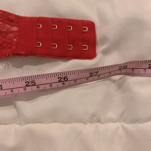 Incredible Bra by Victoria’s Secret Plunge Cherry Red Size 34 DD - Picture 10 of 11